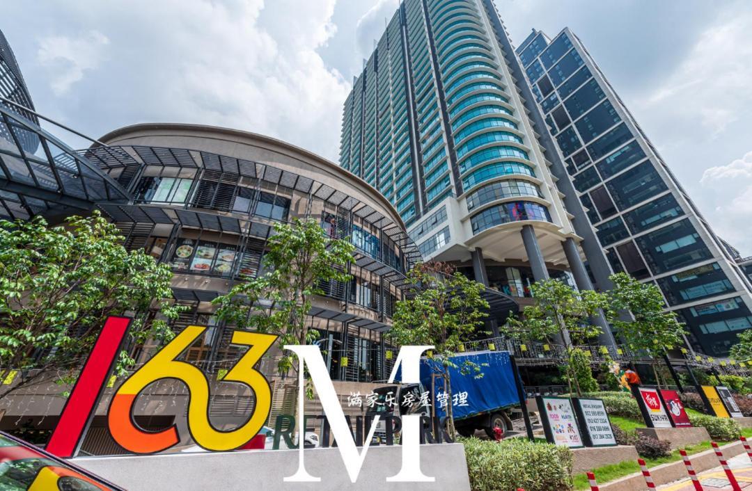 Apartment Mont Kiara Cozy 2 #2bedroom With Balcony #arcoris Kuala Lumpur