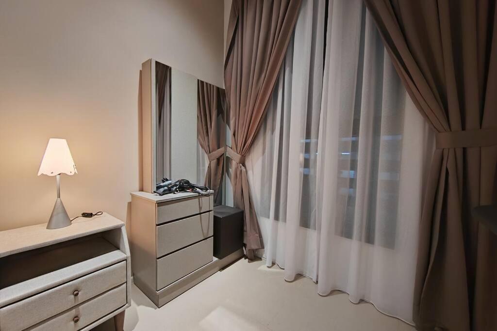 Apartment Mont Kiara Cozy 2 #2bedroom With Balcony #arcoris *